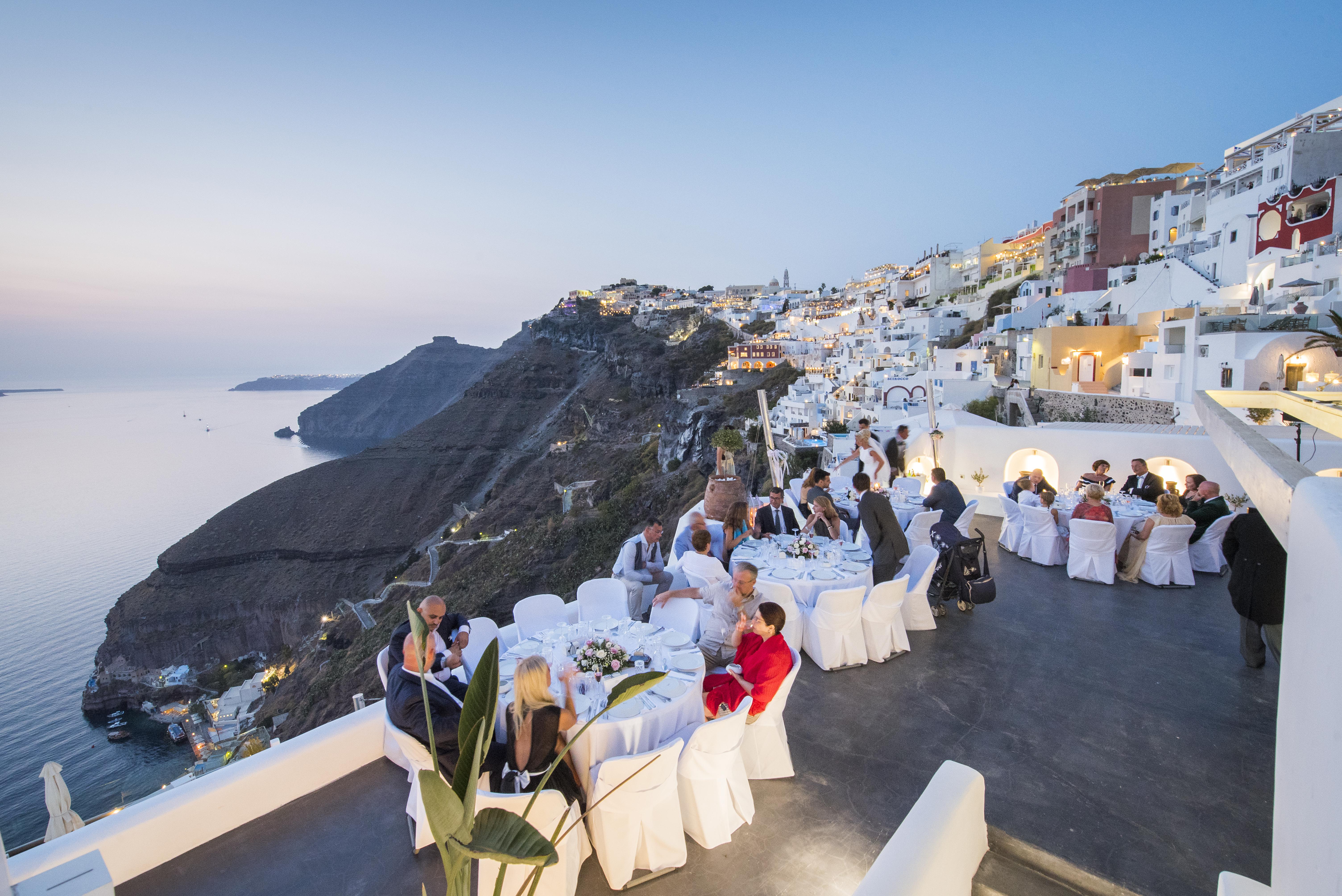 Athina Luxury Suites Fira  Exterior photo